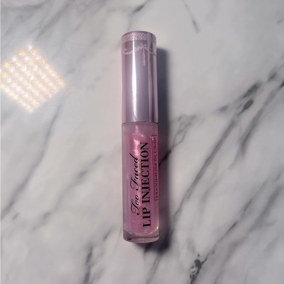 Too faced mini lip injection. - Picture 1 of 1
